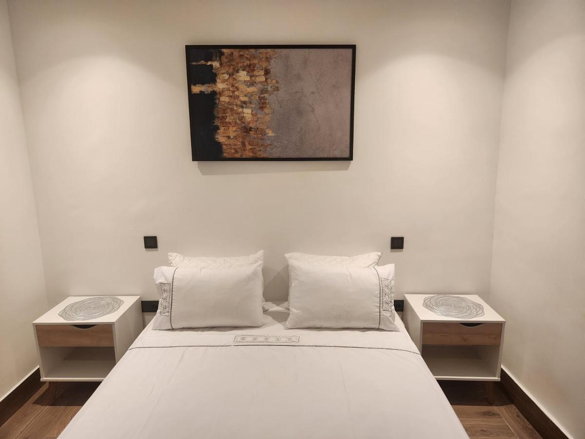 Modern Luxury Retreat: 2-Bedroom Apartment In The Heart Of Marrakech Marrakesh Exterior photo